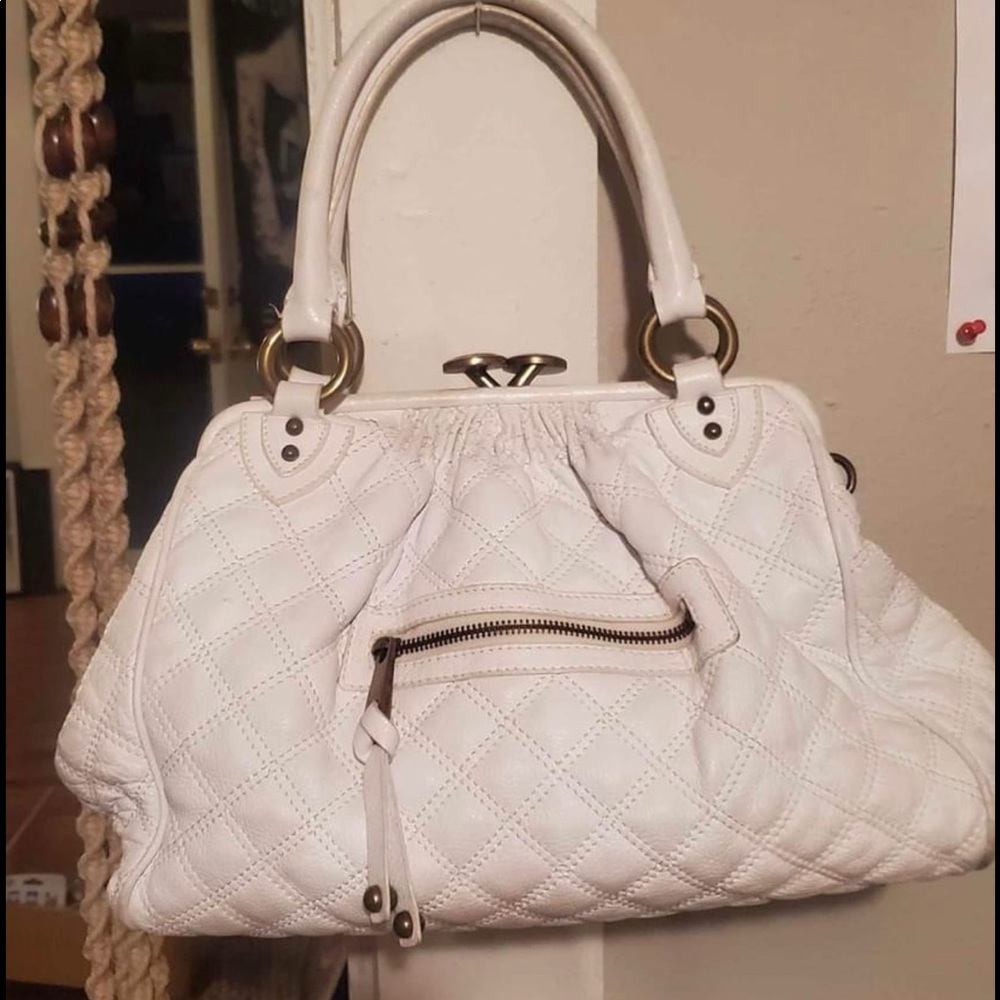 Marc Jacobs quilted ivory leather stam satchel 💕